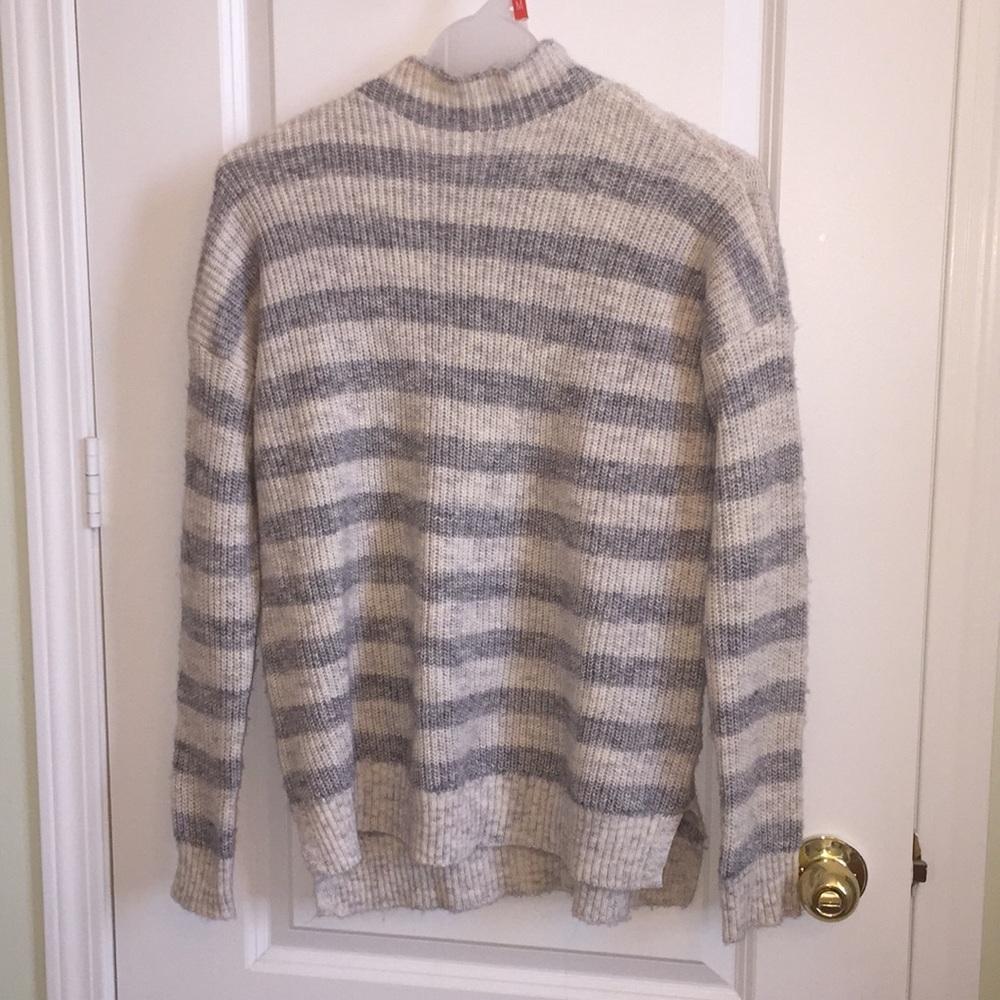 American Eagle Striped Sweater